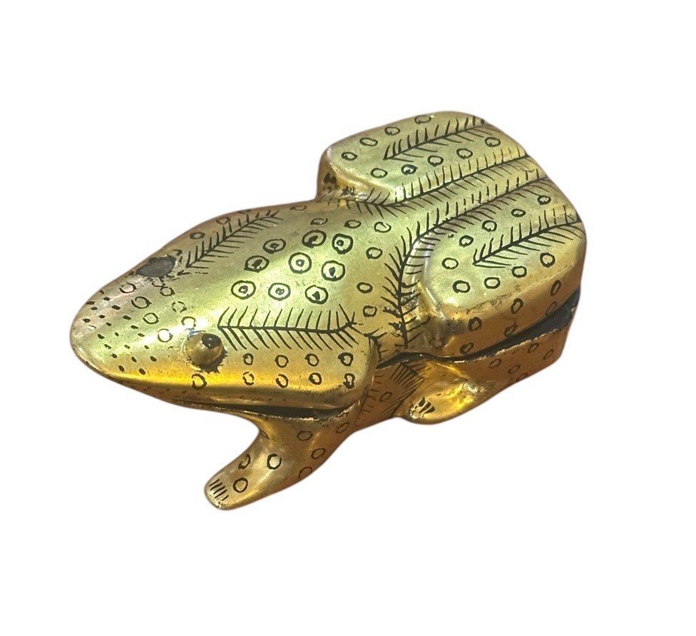 Rare Unique Hand Painted Burmese Lacquer Frog Small Trinket Box