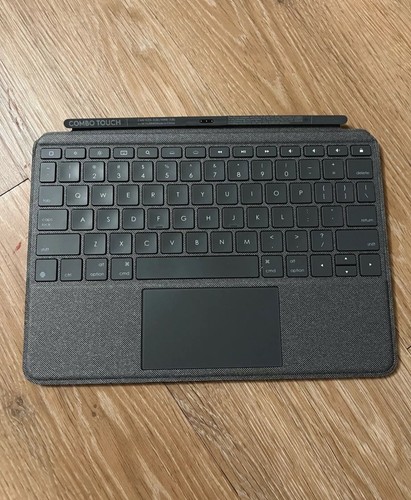 Logitech Combotouch Keyboard Case With Trackpad For iPad 7th 8th 9th