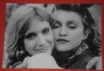 COLLECTIBLE POSTCARD- MADONNA- Queen of Pop- No. 11- EDITIONS THE OLD