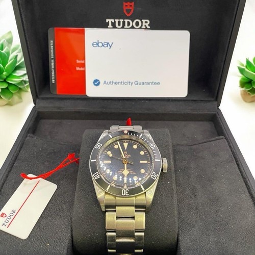 Tudor black bay watch 2019 sh22114l