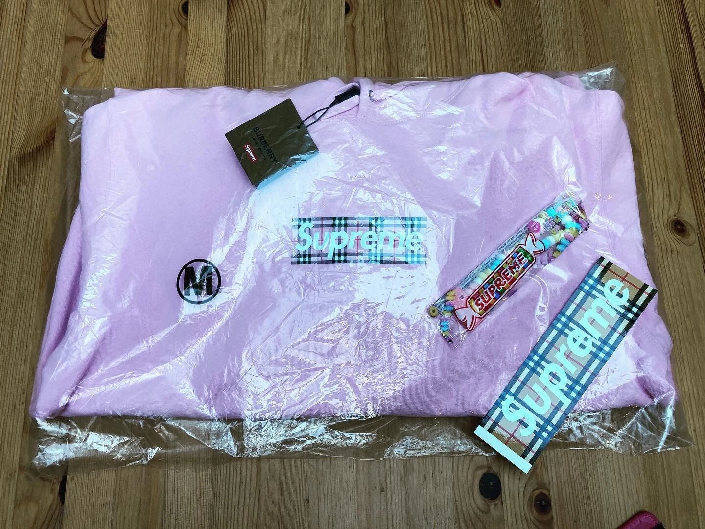 Sweat à capuche rose logo Supreme x Burberry Box taille M