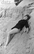 1960s Negative-sexy pinup girl Nina Leeds-cheesecake t269459