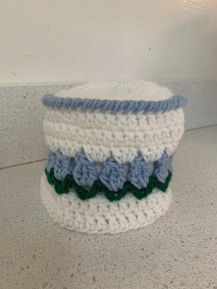 Tulip Flower Toilet Paper Tissue Cover New Light Blue with Green Leaves - Image 4 of 4