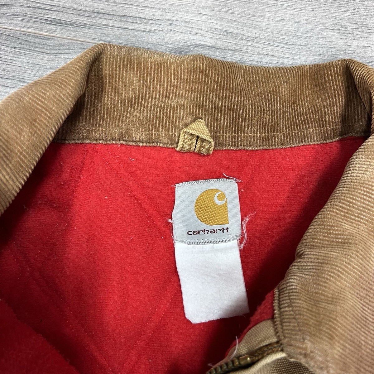 Vintage Carhartt Jacket Mens XL Tan Santa Fe J13 Red Quilt Line