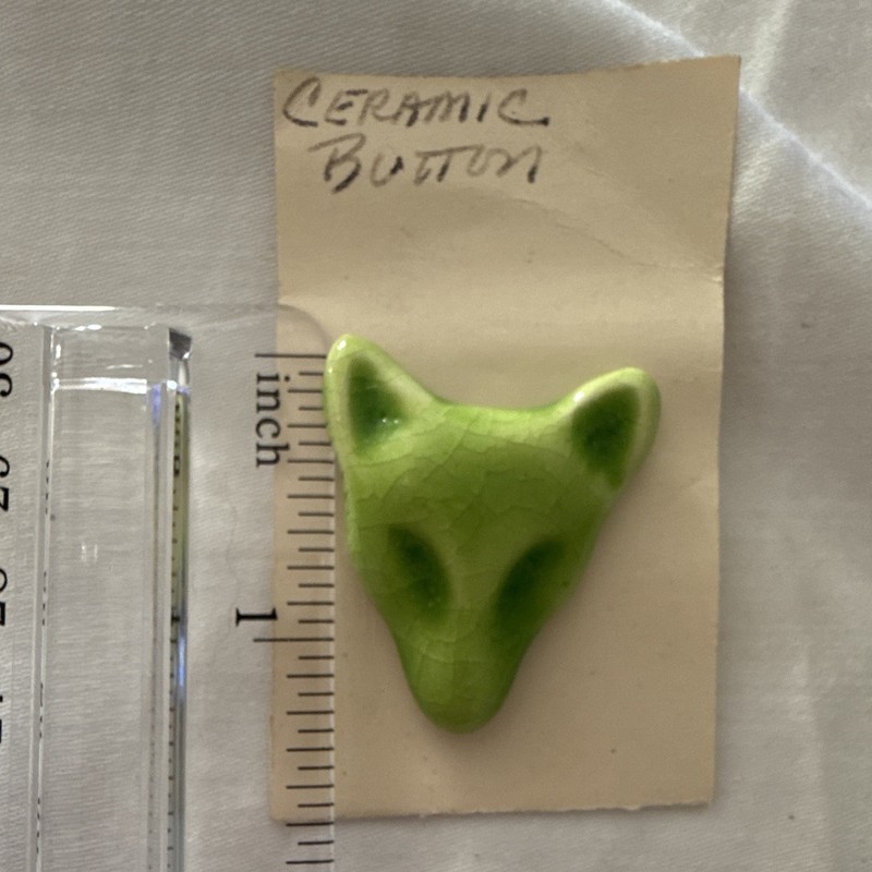 Vintage Fox Green Novelty Ceramic Button for Crafts - Decorative Sewing/Button