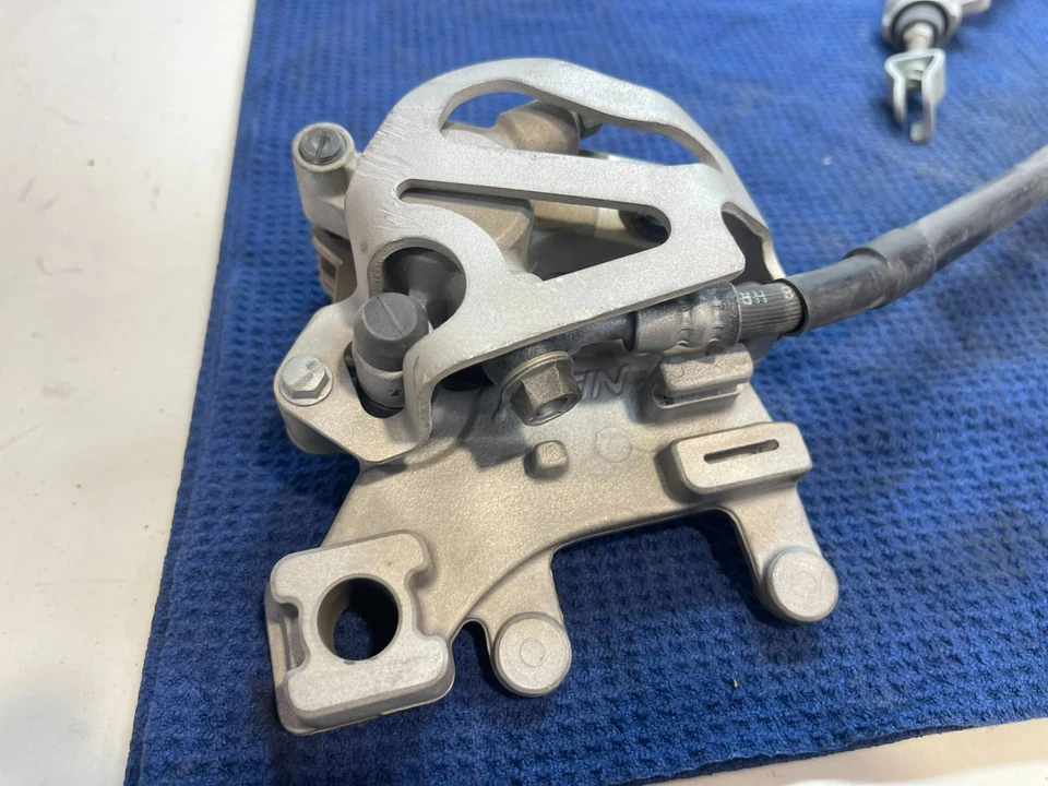 2006 95-07 年本田 CR85RB 后制动计算器 Master CYLINDER ASSEMBLY 2006 — 第 2/4 张图片