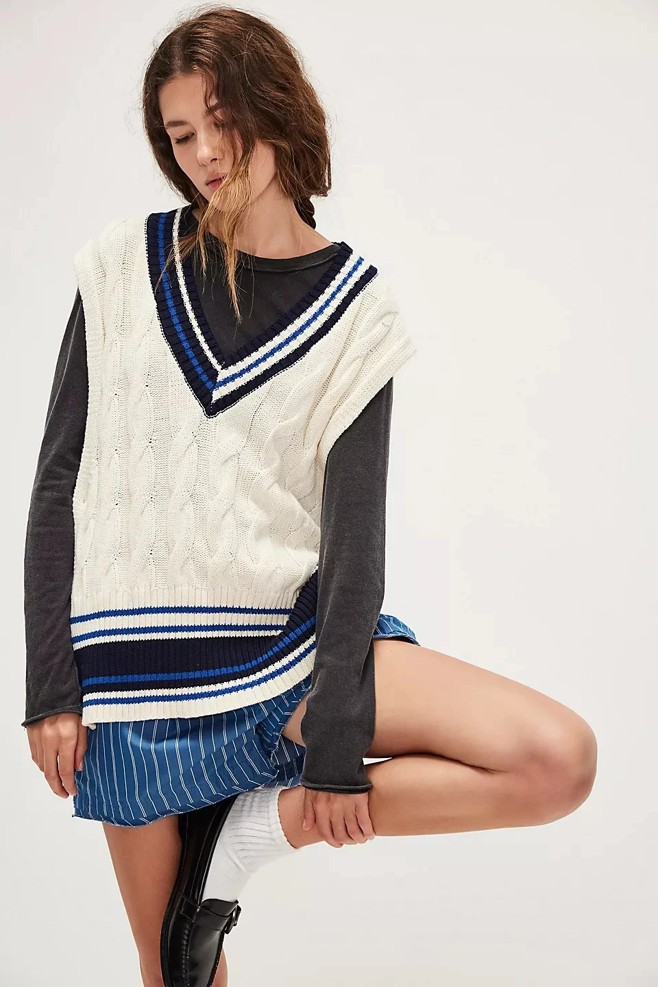 Free People Coastal Prep Poncho Vest Cable Knit One Size Cream Blue NEW
Opens in a new window or tab