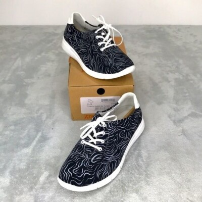 Arcopedico Black, Gray, and white patterned sneaker Size 9.5- 10 New