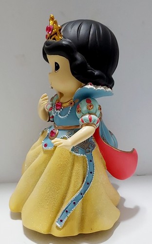 Disney Showcase Precious Moments Snow White Musical Rotating Figurine - Picture 3 of 7