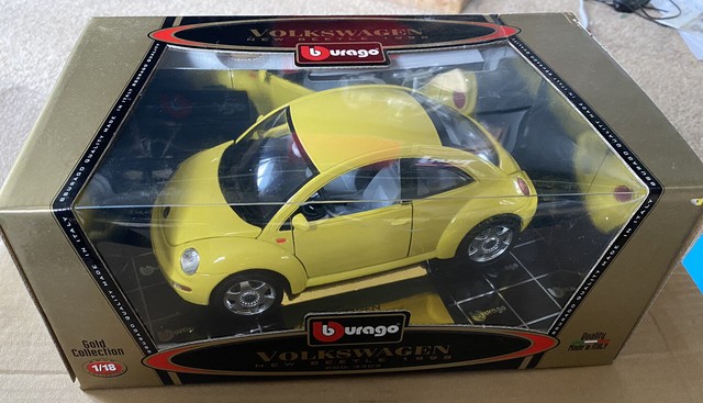 burago volkswagen new beetle 1998 gold collection