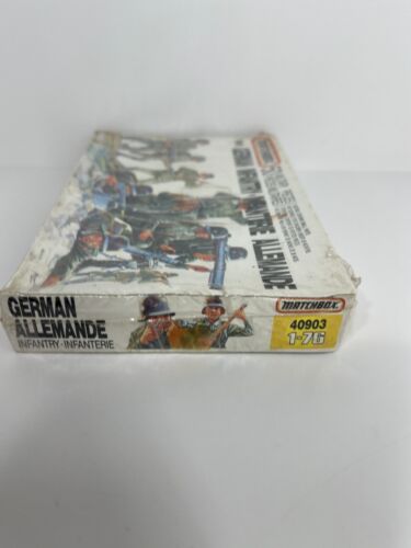 Matchbox WWII German Infantry 1:76 Scale Plastic Model Kit 40903 50 pieces 1989 - Picture 5 of 6
