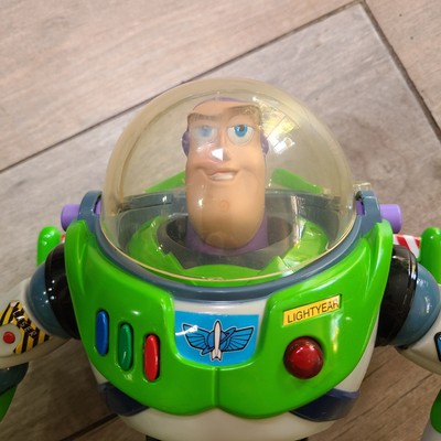 Vintage Toy Story Buzz Lightyear Ultimate Talking Action Figure