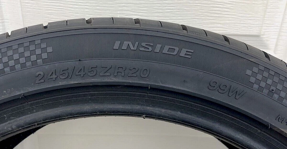 Inside sidewall marking on a directional tire