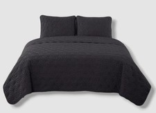 VCNY Home Gray Kaleidoscope Embossed Geometric 3-Pcs Quilt Set, Full/Queen'