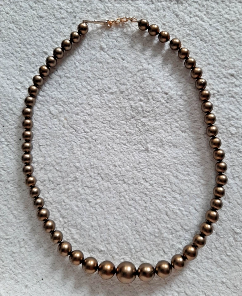 NEU * Hübsche Perlenkette * in bronze * 23 cm lang * Modeschmuck * NEU ***