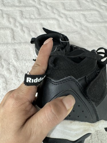 riddell Youth black cleats 172538 Size 1.5 D Casual Shoes For Sports Game Soccer - Picture 9 of 18