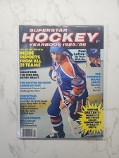 1985/86 SUPERSTAR HOCKEY YEARBOOK Wayne Gretzky (CP173)