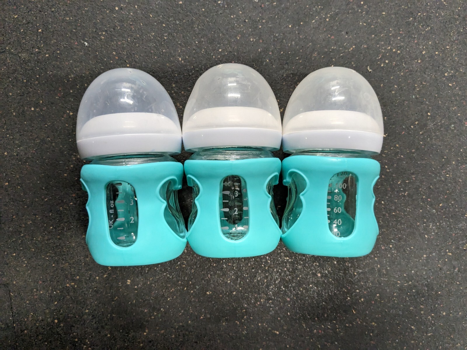 3 Glass 4 OZ Baby Bottles Philips AVENT With Silicone Protector Sleeves Caps EUC