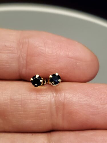 0.30 Ct Round Cut Genuine Sapphire Tiny Stud Earrings 14K Yellow Gold 3.5 mm - Picture 1 of 11
