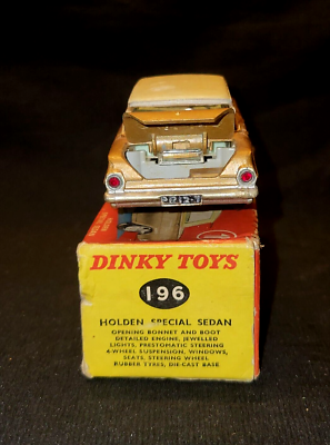 VINTAGE CAST IRON 196 HOLDEN SPECIAL SEDAN DINKY SUPERTOYS ENGLAND