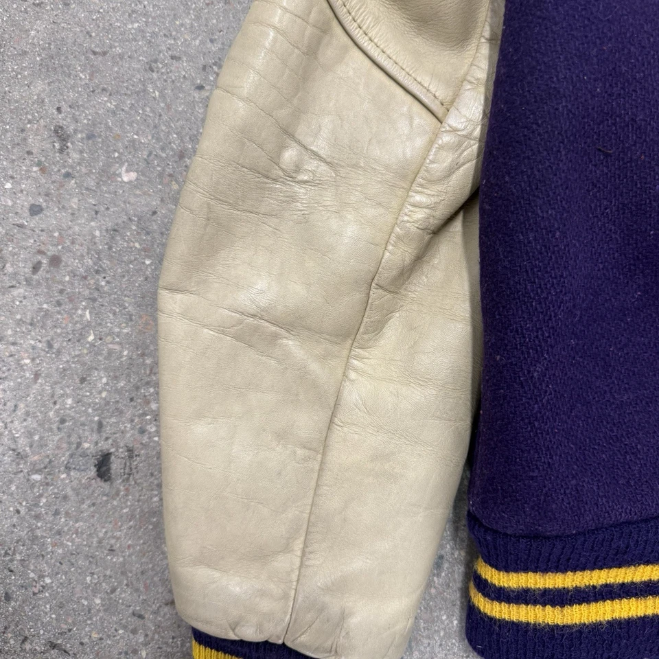 Vintage 80s DeLONG Varsity Jacket Purple Size 42 - Image 4 of 4