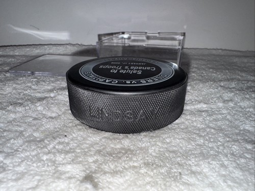 DISCO DE HOCKEY OFICIAL DE COLECCIÓN DE LAS FUERZAS CANADIENSES LINDSAY MFG. HECHO EN CANADÁ 🇨🇦 - Imagen 4 de 5