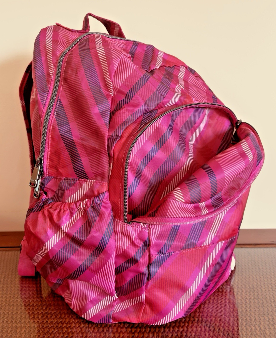 Lug Packable Backpack Echo 2 Berry Plaid Lightwei… - image 14