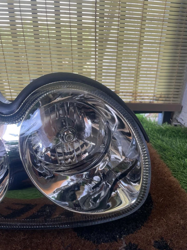 NEW 2002-2005 HYUNDAI SONATA RIGHT PASSENGER SIDE Headlight Assembly OEM - Image 2 of 4