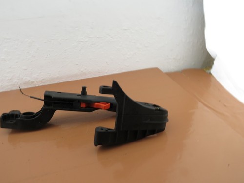 Stihl 011 AV, 012AV Chainsaw OEM Trigger Handle 11207910300 - 第 6/6 張圖片