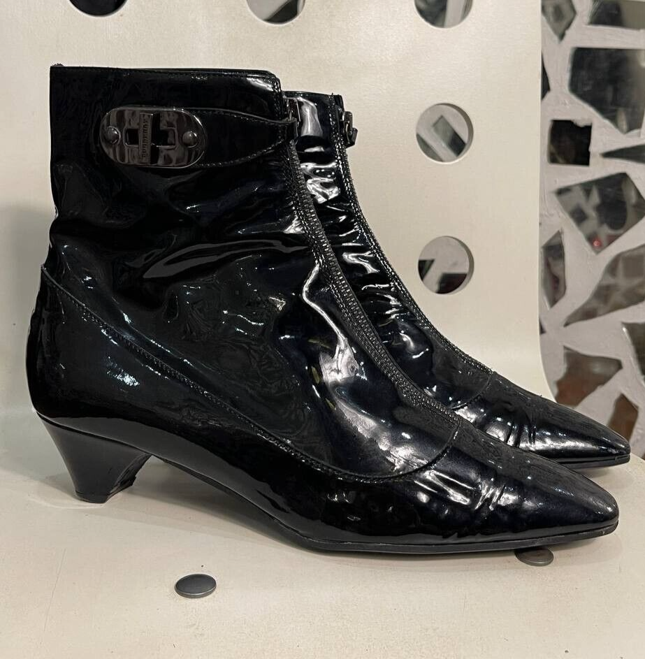 Burberry Black Patent Leather Ankle Boots with Front Zipper 39