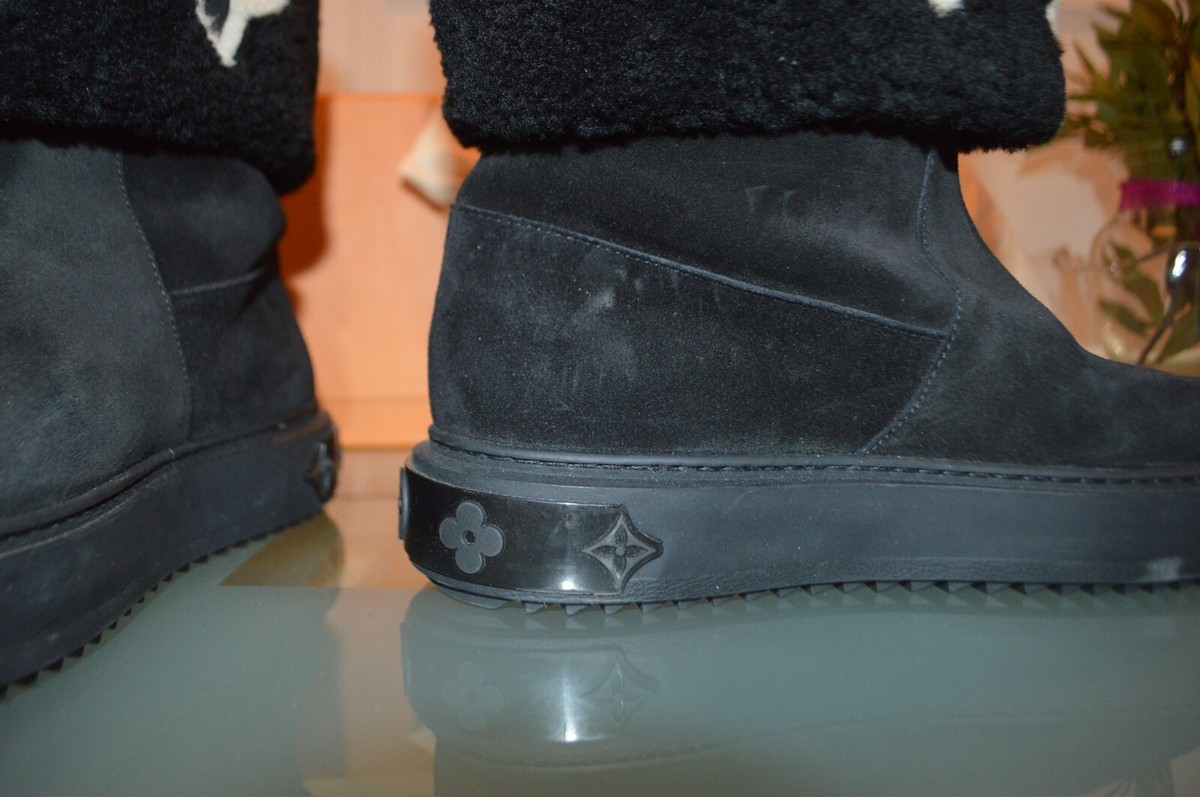 LOUIS VUITTON Snowdrop Shearling Boots Winter Logo Black LOUIS VUITTON Snowdrop Shearling Boots Winter Logo Black