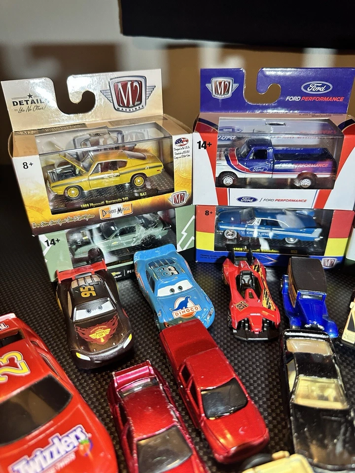 HOT-WHEELS of 113 - Image 2 of 4