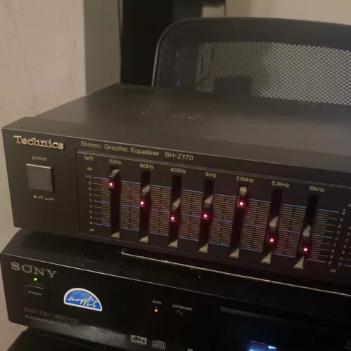 Technics SH-Z170 Stereo Graphic Equalizer, Seven Band, AC 120 60Hz 7W In Black