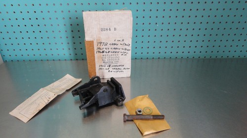 NOS OEM Genuine Replacement 2284B 3990914 1968 1969 Camaro Engine Mount Chevelle