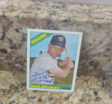 2016 TOPPS  HERITAGE REPRINTN AUTOGRAPH MIKE BRUMLEY MB SENATORS  auto