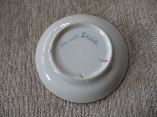 Hand painted Trinket Dish/Saucer with Cherries & Gold Trim 4 in. diameter - Picture 2 of 6