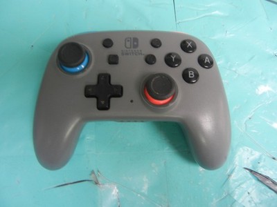 PowerA 1516711-02 Nano Wireless Controller - Grey/Nano USED