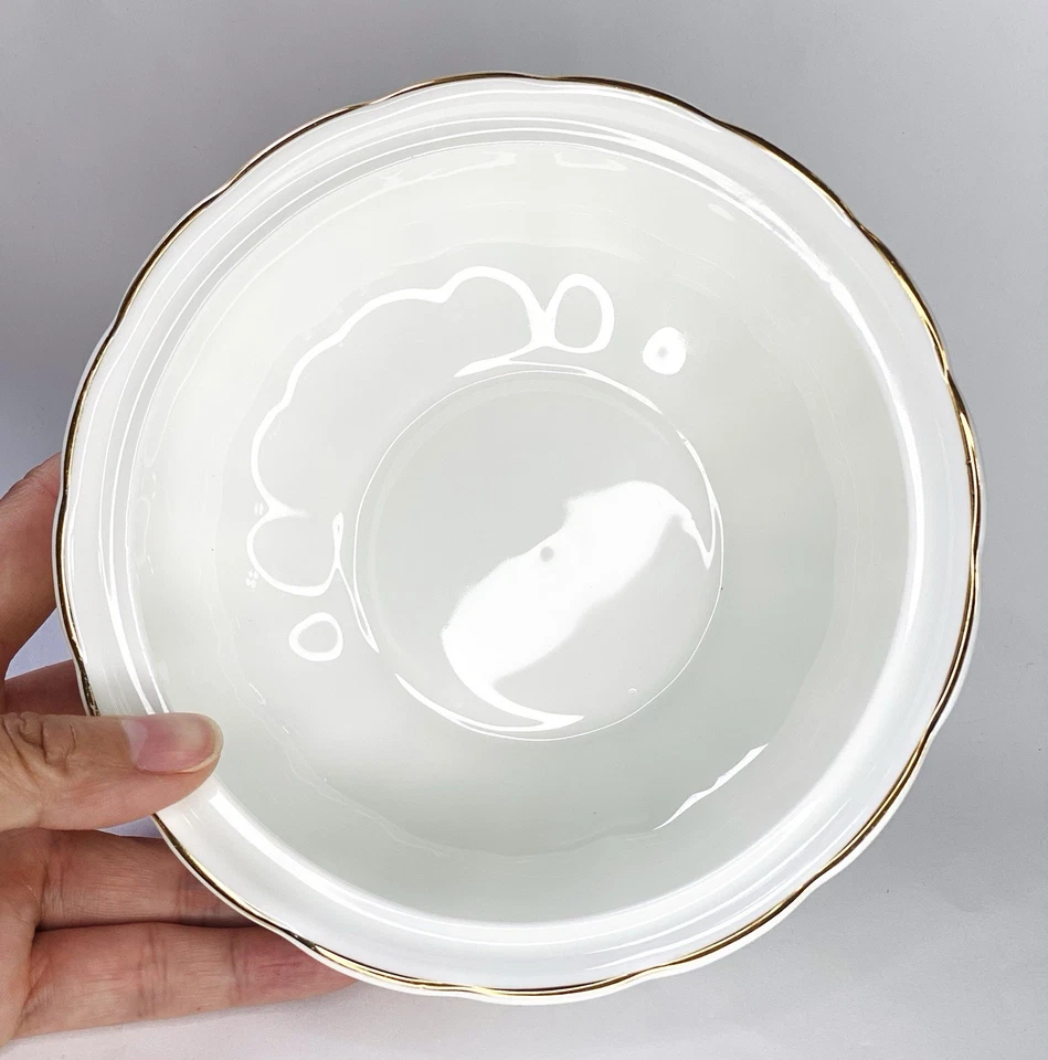 Cuenco de azúcar en polvo Wedgwood England Wild Strawberry de colección borde dorado Foto 3 de 4