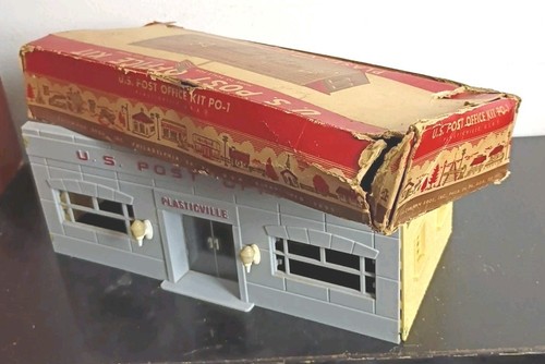 Vintage Plasticville U.S. Post Office Kit PO-1 w/ Box - Picture 3 of 7