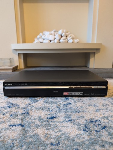 Sony RDR-HXD770 DVD & HDD Player / Recorder with DVB Freeview HDMI 120GB - Picture 1 of 12