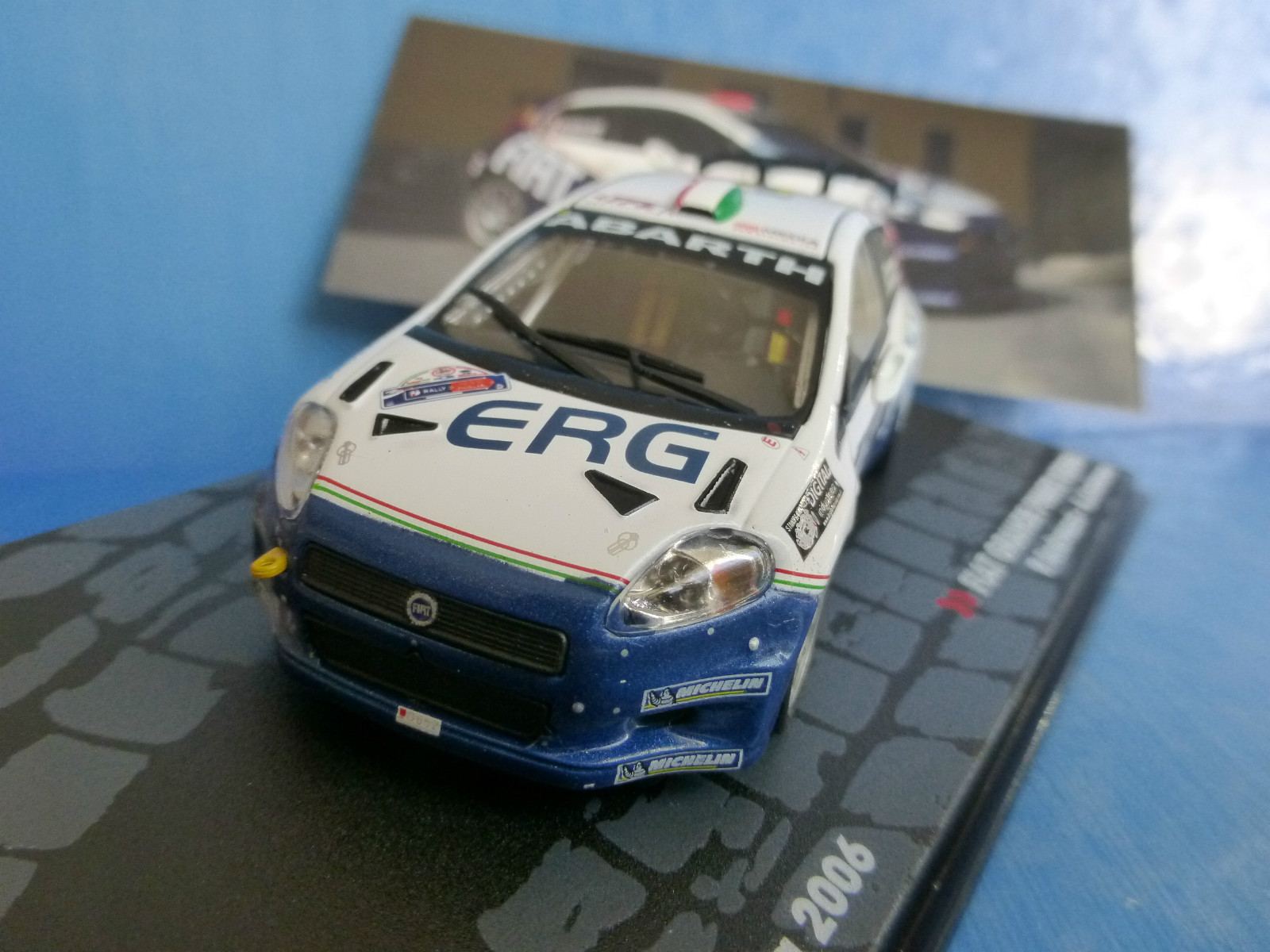 Fiat Grande Punto S2000 No 7 Rallye 2006 Ixo Altaya Modèle Réduit 1/43