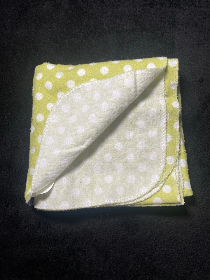 Tiddliwinks婴儿毯白色圆点圆形石灰绿色棉法兰绒Lovey — 第 2/4 张图片