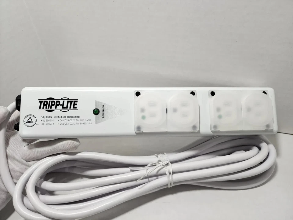 Tripp Lite PS-415-HGULTRA Hospital Medical Grade Power Strip 4 Outlets 12A - Image 3 of 4