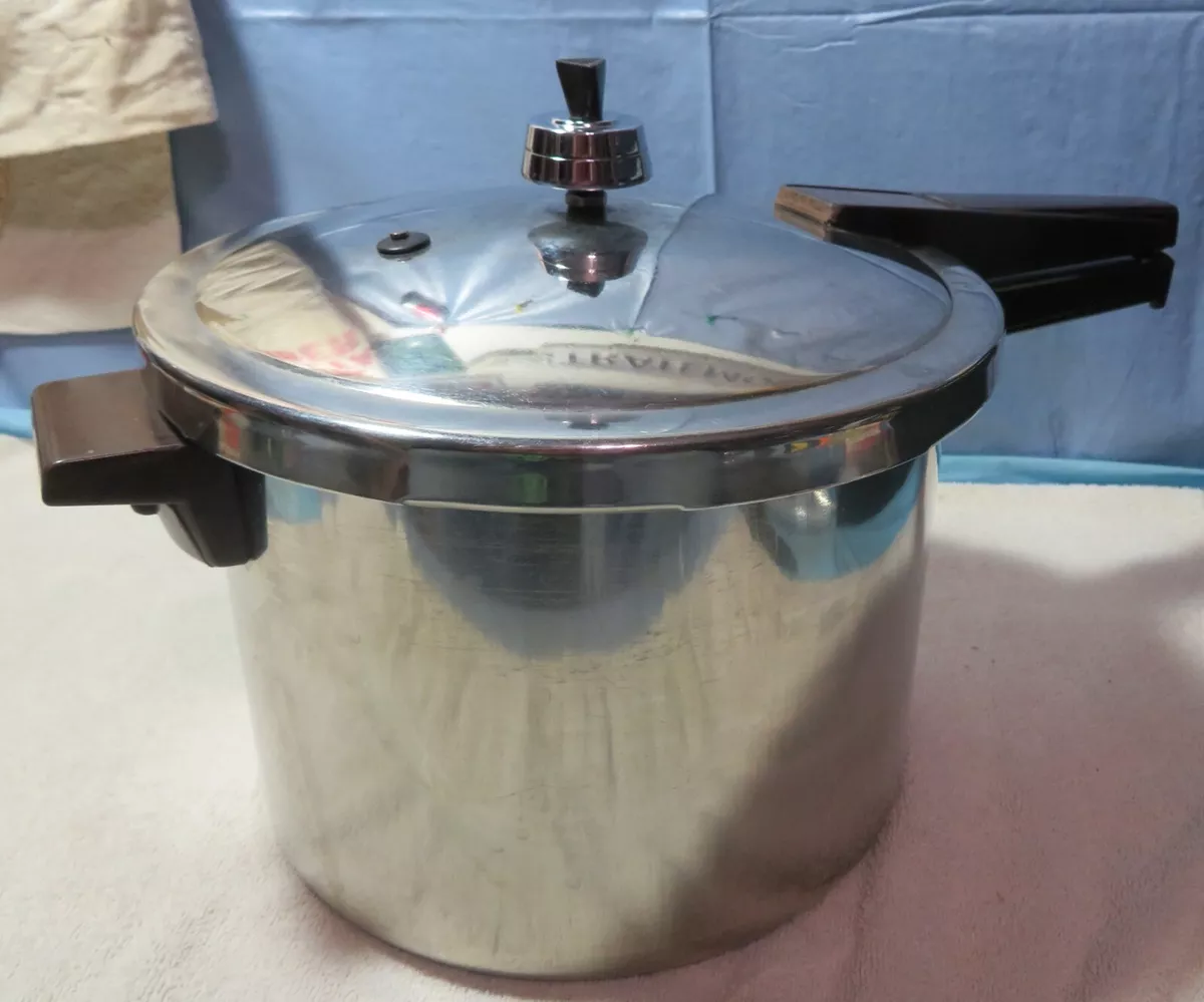 VINTAGE Presto 6 Quart Stainless Steel Pressure Cooker Model C601A