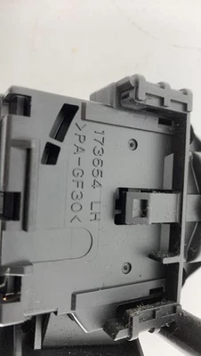 Commodo d'essuie glaces TOYOTA AVENSIS 2 PHASE 1 8465205170 1CDFTV - Photo 1/4