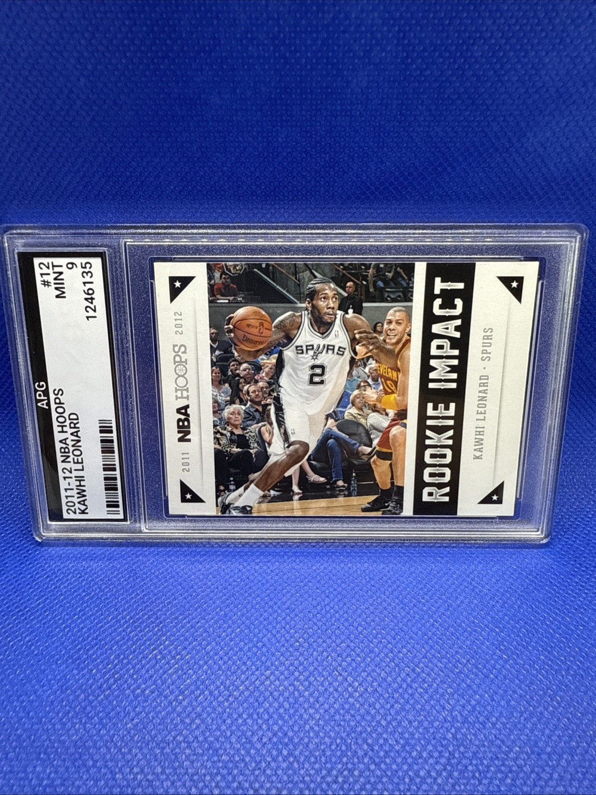 2012-13 NBA Hoops - Rookie Impact Kawhi Leonard #12 (RC)