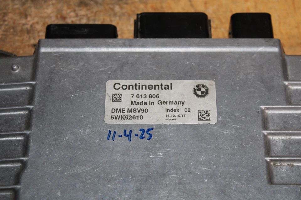 7613806 | 11 2012 BMW 528i F10 N52 ECM DME MSV90 Engine Computer AT OE Foto 4 de 4