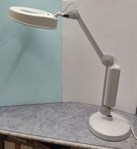 LUXO MOD.8306 LFM MEDICAL Lampada con lente d'ingrandimento luce fluorescente - Picture 7 of 14