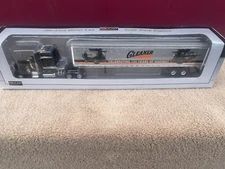 Spec Cast 1/64 Peterbilt 379 Semi Truck with Gleaner Centennial Edition