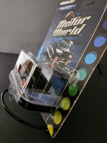 Greenlight Ford F-100 (1956) Motor World All American Series flat black rod - 第 9/12 張圖片